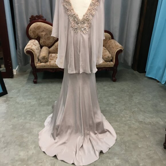 SAMPLE Mother of the Bride/Groom Elegant Formal Batwing Flutter Sleeve Dress - Picture 5 of 16